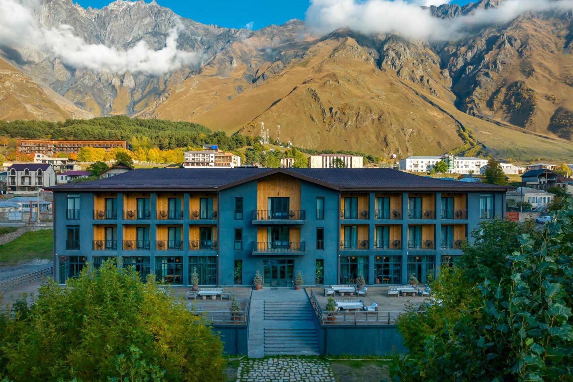 Hotel Intourist Kazbegi Esterno foto
